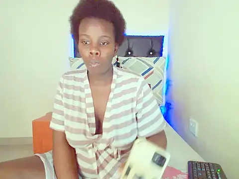 dinnykrazx online show from May 22, 2026, 6:44 am