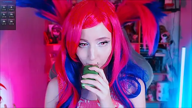 ohclementine online show from February 3, 2025, 12:47 pm