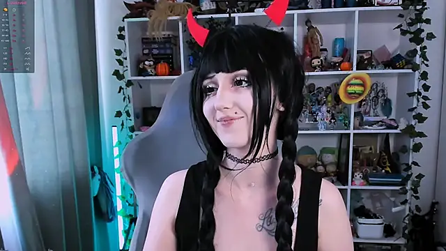 ohclementine online show from October 23, 2025, 8:57 am