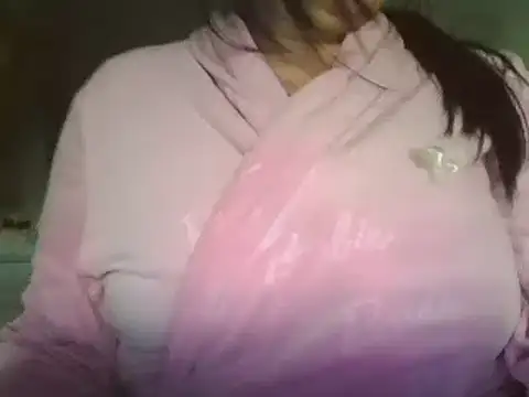 Snapshot of magical_mia chatting on March 1, 2025, 5:05 pm magical mia online show from March 1, 2025, 5:05 pm