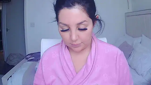 Snapshot of magical_mia chatting on October 21, 2025, 10:25 am magical mia online show from October 21, 2025, 10:25 am