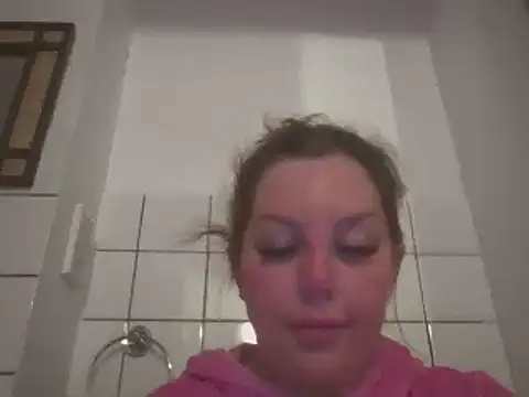 Snapshot of magical_mia chatting on March 22, 2025, 6:14 pm magical mia online show from March 22, 2025, 6:14 pm