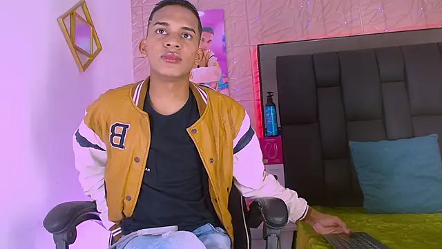 dilan alfonzo online show from November 12, 2025, 7:51 pm