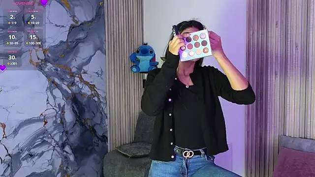 Snapshot of LissaWiild chatting on November 15, 2025, 1:26 pm LissaWiild online show from November 15, 2025, 1:26 pm