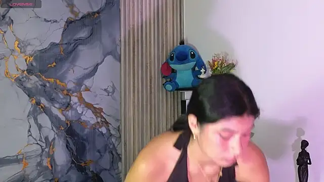 Snapshot of LissaWiild chatting on September 13, 2025, 1:44 pm LissaWiild online show from September 13, 2025, 1:44 pm