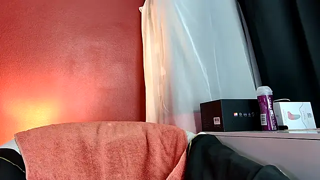 rosesdesiles online show from February 27, 2025, 9:14 pm