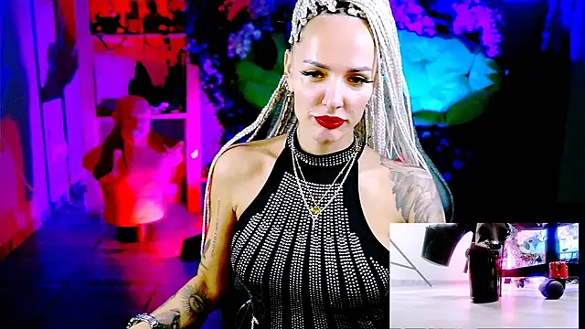 Snapshot of MonicaMaxwel chatting on November 9, 2025, 11:03 am MonicaMaxwel online show from November 9, 2025, 11:03 am