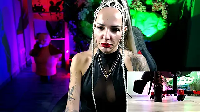 Snapshot of MonicaMaxwel chatting on October 11, 2025, 12:50 pm MonicaMaxwel online show from October 11, 2025, 12:50 pm