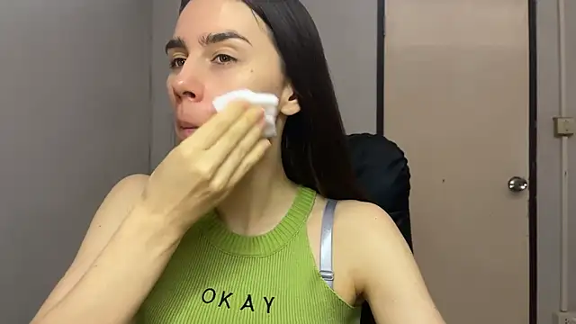 SassyJessi online show from February 1, 2026, 4:11 am