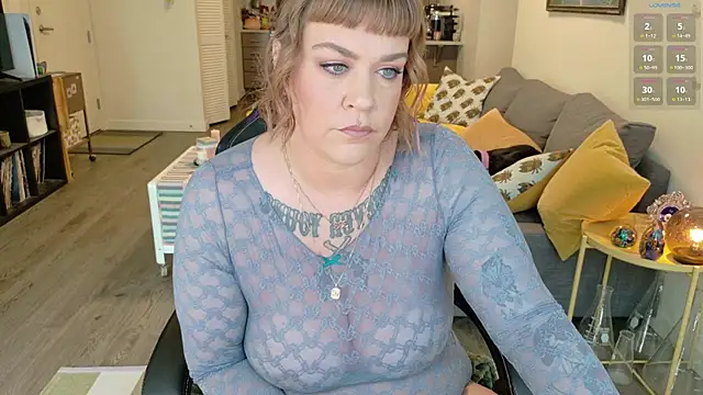 WendyDarling online show from September 12, 2025, 8:30 pm