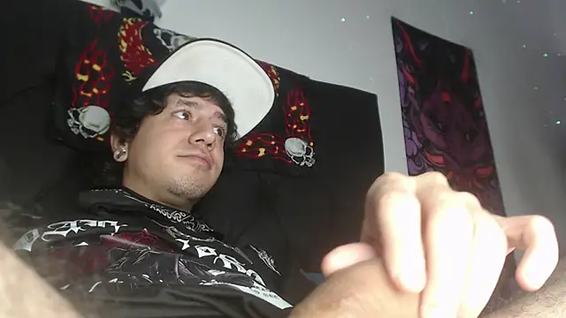 Snapshot of AndyBetti chatting on April 21, 2026, 1:42 am AndyBetti online show from April 21, 2026, 1:42 am