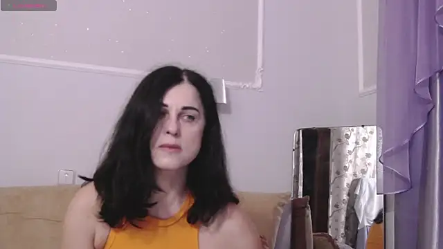 MonicaMelano online show from November 11, 2025, 3:18 pm