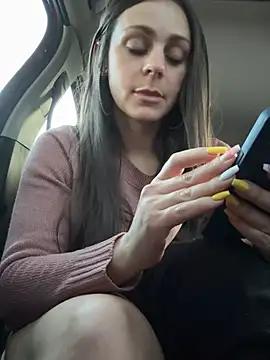 Snapshot of Loella-Rose chatting on January 23, 2025, 4:04 pm Loella-Rose online show from January 23, 2025, 4:04 pm