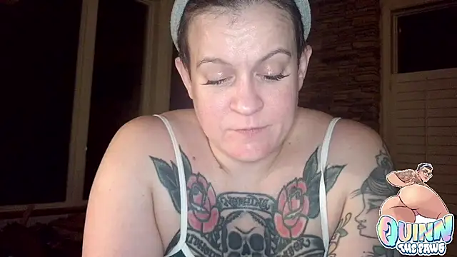 quinnmariexo online show from November 30, 2025, 2:34 am