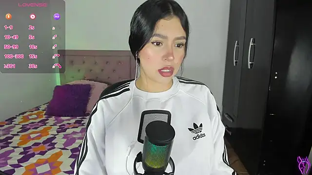 Snapshot of youpinkgirl_ chatting on November 12, 2025, 10:13 pm youpinkgirl online show from November 12, 2025, 10:13 pm