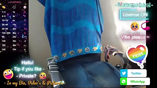 Snapshot of RealManHaveHairy chatting on October 28, 2025, 6:23 am RealManHaveHairy online show from October 28, 2025, 6:23 am