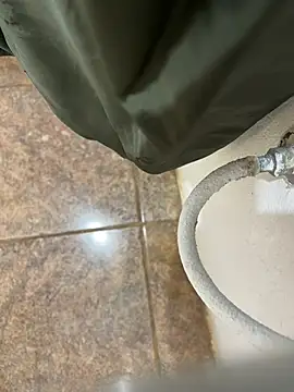 Snapshot of Luizcalado20 chatting on March 1, 2025, 3:05 pm Luizcalado20 online show from March 1, 2025, 3:05 pm