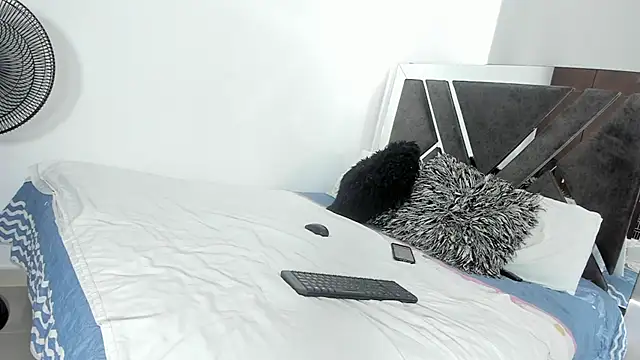 Snapshot of alizehorny chatting on October 28, 2025, 5:12 pm alizehorny online show from October 28, 2025, 5:12 pm