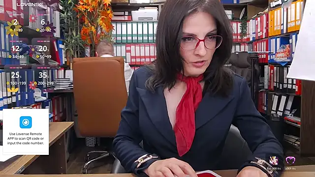 Snapshot of classyladyrellax chatting on October 15, 2025, 2:14 pm classyladyrellax online show from October 15, 2025, 2:14 pm