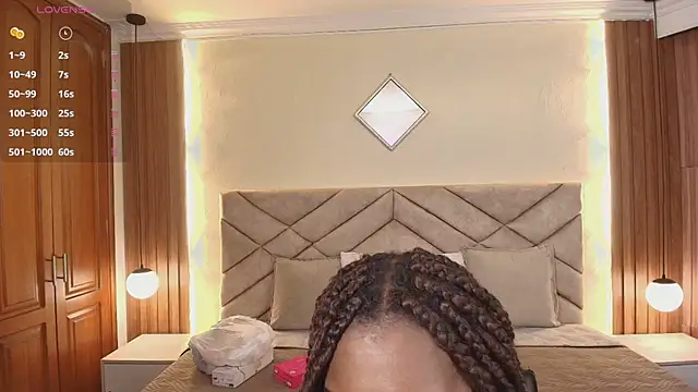 Snapshot of Raquel_jones chatting on April 30, 2026, 12:12 pm Raquel jones online show from April 30, 2026, 12:12 pm