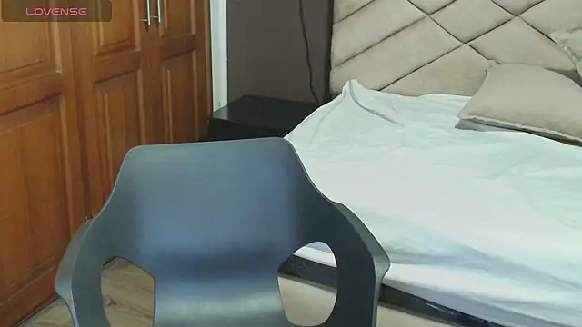 Raquel jones online show from September 30, 2025, 12:11 pm