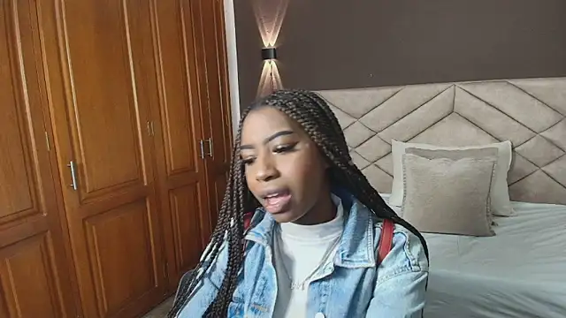 Raquel jones online show from October 15, 2025, 7:11 pm