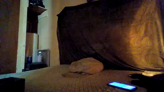 Nightshade7712 online show from October 26, 2025, 9:37 pm