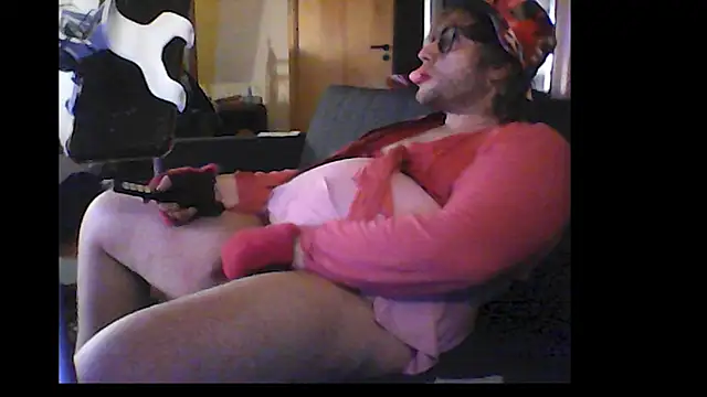 Snapshot of Family666Zombie chatting on May 15, 2026, 10:52 pm Family666Zombie online show from May 15, 2026, 10:52 pm
