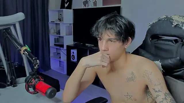 Snapshot of MarkBrowniii chatting on September 23, 2025, 5:58 am MarkBrowniii online show from September 23, 2025, 5:58 am