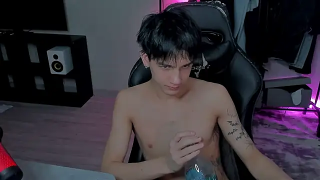 Snapshot of MarkBrowniii chatting on February 23, 2025, 11:25 pm MarkBrowniii online show from February 23, 2025, 11:25 pm