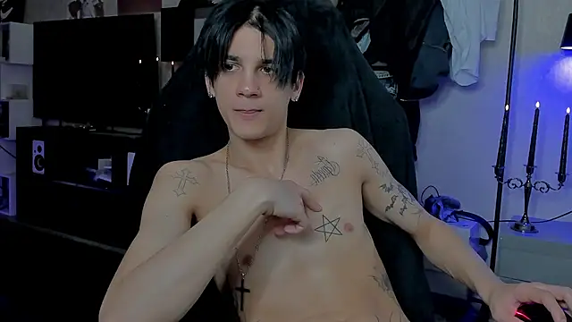 Snapshot of MarkBrowniii chatting on June 4, 2026, 1:16 pm MarkBrowniii online show from June 4, 2026, 1:16 pm