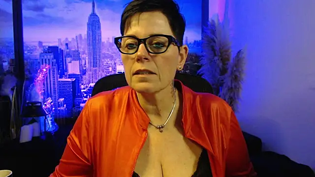 Snapshot of ninarandmann chatting on January 6, 2026, 4:11 pm ninarandmann online show from January 6, 2026, 4:11 pm