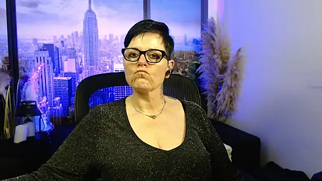 Snapshot of ninarandmann chatting on January 12, 2026, 7:42 pm ninarandmann online show from January 12, 2026, 7:42 pm