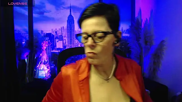 ninarandmann online show from March 16, 2026, 4:43 pm