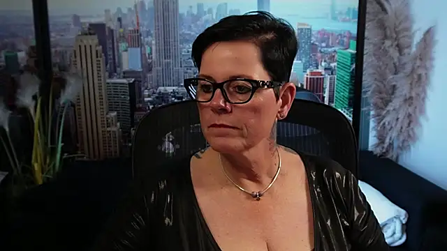 Snapshot of ninarandmann chatting on November 2, 2025, 4:56 pm ninarandmann online show from November 2, 2025, 4:56 pm