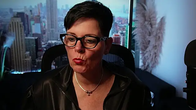 Snapshot of ninarandmann chatting on November 13, 2025, 6:56 pm ninarandmann online show from November 13, 2025, 6:56 pm