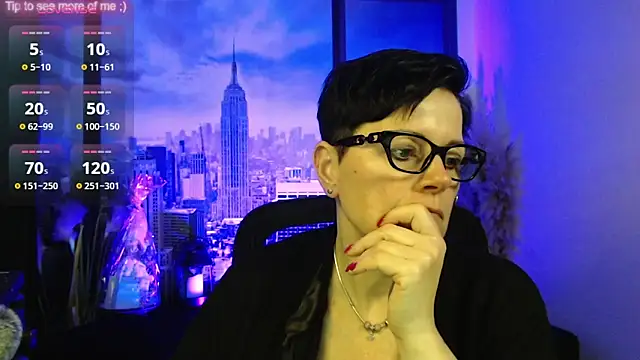 Snapshot of ninarandmann chatting on February 3, 2026, 5:29 pm ninarandmann online show from February 3, 2026, 5:29 pm