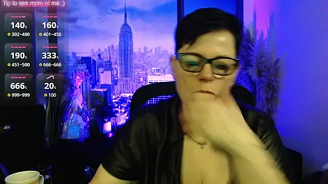 Snapshot of ninarandmann chatting on February 21, 2026, 6:43 pm ninarandmann online show from February 21, 2026, 6:43 pm