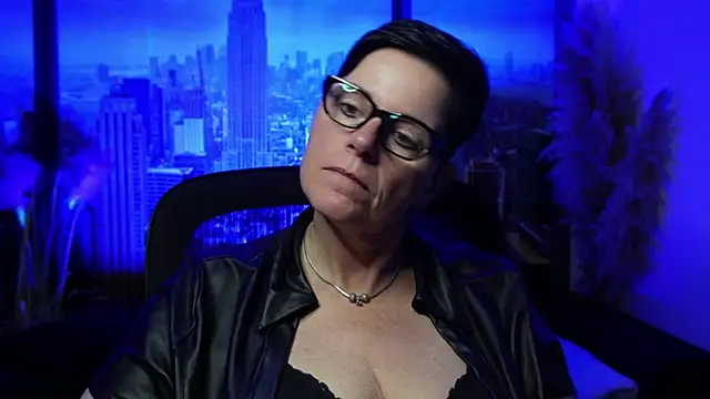 Snapshot of ninarandmann chatting on November 24, 2025, 6:08 pm ninarandmann online show from November 24, 2025, 6:08 pm