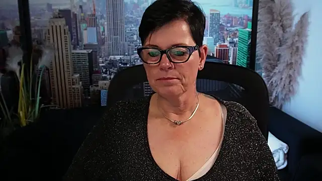 Snapshot of ninarandmann chatting on November 1, 2025, 7:52 pm ninarandmann online show from November 1, 2025, 7:52 pm