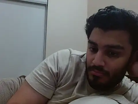 Snapshot of robintoit chatting on December 21, 2025, 1:08 am robintoit online show from December 21, 2025, 1:08 am