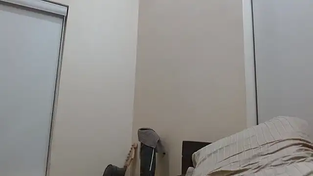 Snapshot of robintoit chatting on December 22, 2025, 4:40 pm robintoit online show from December 22, 2025, 4:40 pm