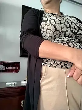 Natasha milf   online show from April 21, 2026, 12:56 pm