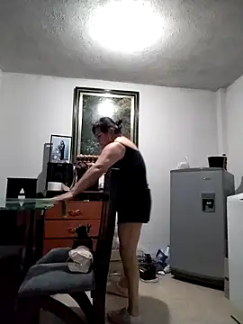 Snapshot of Natasha_milf__ chatting on February 28, 2026, 3:06 am Natasha milf online show from February 28, 2026, 3:06 am