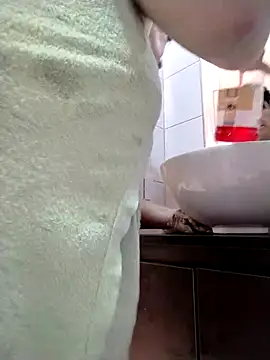 Snapshot of Natasha_milf__ chatting on February 20, 2026, 12:51 am Natasha milf online show from February 20, 2026, 12:51 am