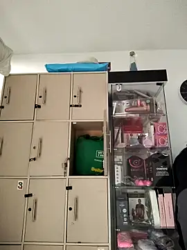 Natasha milf   online show from October 25, 2025, 12:28 pm