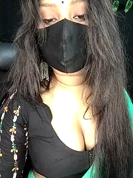 Snapshot of Idhika_Paul chatting on November 15, 2025, 10:08 am Idhika Paul online show from November 15, 2025, 10:08 am