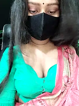 Snapshot of Idhika_Paul chatting on October 30, 2025, 2:43 am Idhika Paul online show from October 30, 2025, 2:43 am