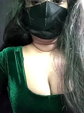 Snapshot of Idhika_Paul chatting on October 31, 2025, 1:13 am Idhika Paul online show from October 31, 2025, 1:13 am