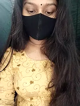 Snapshot of Idhika_Paul chatting on November 9, 2025, 7:18 pm Idhika Paul online show from November 9, 2025, 7:18 pm